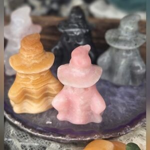 ONE Ghost With Witch Hat Crystal Carving  Many Materials   1.5 In  Halloween